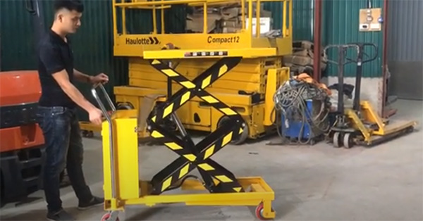Bàn nâng điện tại Bắc Ninh