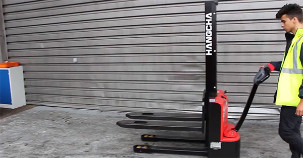 Xe nâng điện mini giá rẻ chất lượng tại Bắc Ninh