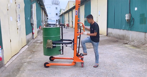 Xe nâng thùng phuy chính hãng chất lượng cao